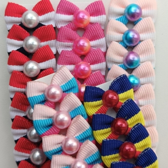 Laço P - Pérolas Coloridas - Pacote com 50und